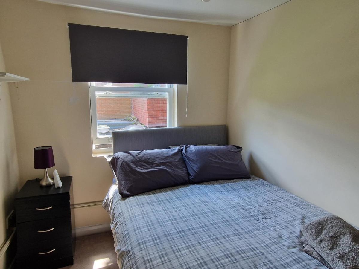 Maidstone Heights III - 1 Bedroom In Maidstone! Eksteriør bilde